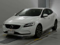 2018 Volvo V40