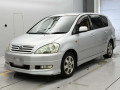 2003 Toyota Ipsum