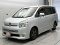 2009 Toyota Voxy