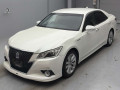 2013 Toyota Crown Hybrid