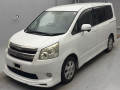 2010 Toyota Noah
