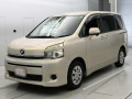 2011 Toyota Voxy