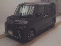 2022 Daihatsu Tanto Custom