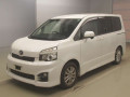 2013 Toyota Voxy