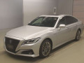2019 Toyota Crown Hybrid