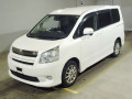 2009 Toyota Noah