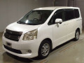 2009 Toyota Noah