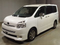 2009 Toyota Voxy