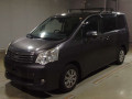 2013 Toyota Noah