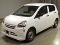 2013 Daihatsu Mira e:S