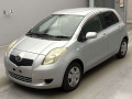 2005 Toyota Vitz