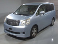 2013 Toyota Noah