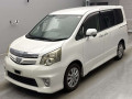 2011 Toyota Noah