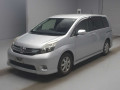 2013 Toyota Isis