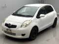 2005 Toyota Vitz