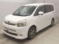 2007 Toyota Voxy
