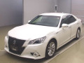2013 Toyota Crown Hybrid