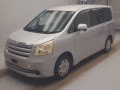2009 Toyota Noah