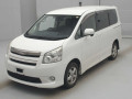 2009 Toyota Noah