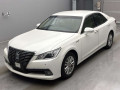2013 Toyota Crown Hybrid