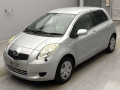 2005 Toyota Vitz