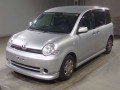 2005 Toyota Sienta