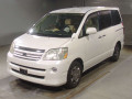 2006 Toyota Noah