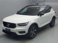 2021 Volvo XC40
