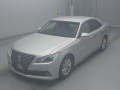 2013 Toyota Crown Hybrid