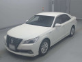 2014 Toyota Crown Hybrid