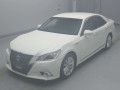 2013 Toyota Crown Hybrid