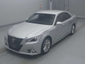 2013 Toyota Crown Hybrid
