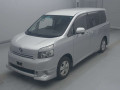 2007 Toyota Voxy