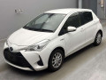 2017 Toyota Vitz
