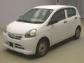 2013 Daihatsu Mira e:S