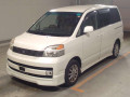 2002 Toyota Voxy