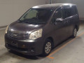 2013 Toyota Noah