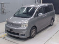 2013 Toyota Voxy
