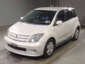2005 Toyota IST