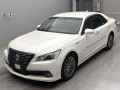 2013 Toyota Crown Hybrid