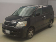 2006 Toyota Noah