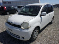 2004 Toyota Sienta