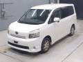 2007 Toyota Voxy