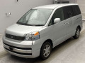 2003 Toyota Voxy