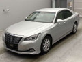 2017 Toyota Crown Hybrid