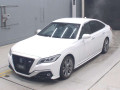 2020 Toyota Crown Hybrid