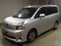 2007 Toyota Voxy