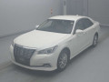 2017 Toyota Crown Hybrid