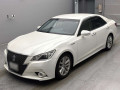 2014 Toyota Crown Hybrid