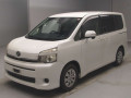 2012 Toyota Voxy